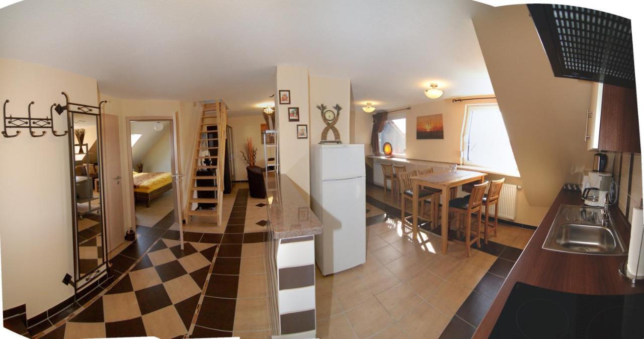 Nanis Hotel & Appartements Штайнгудер Номер фото
